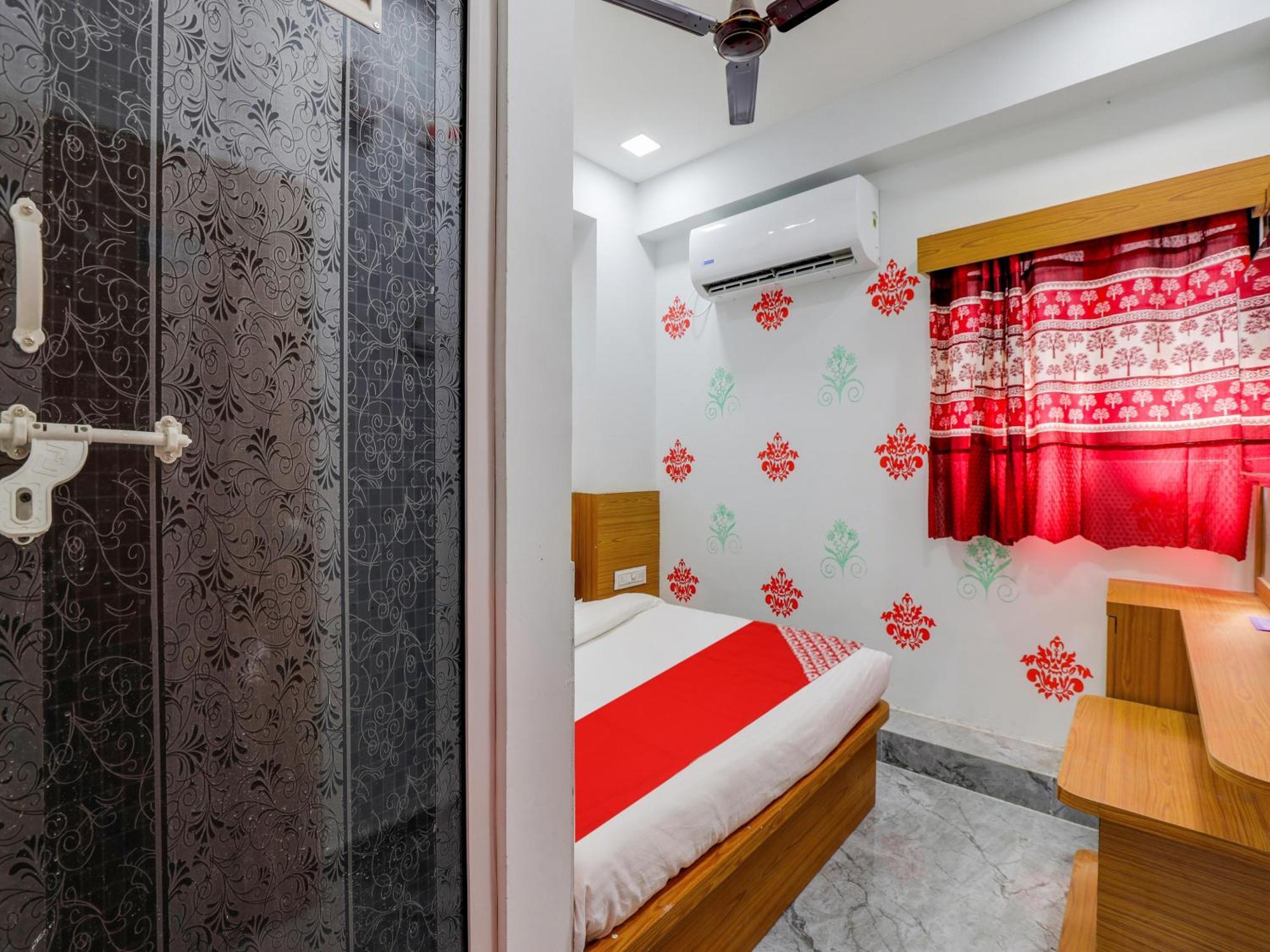 Hotel O Green City Сурат Екстериор снимка